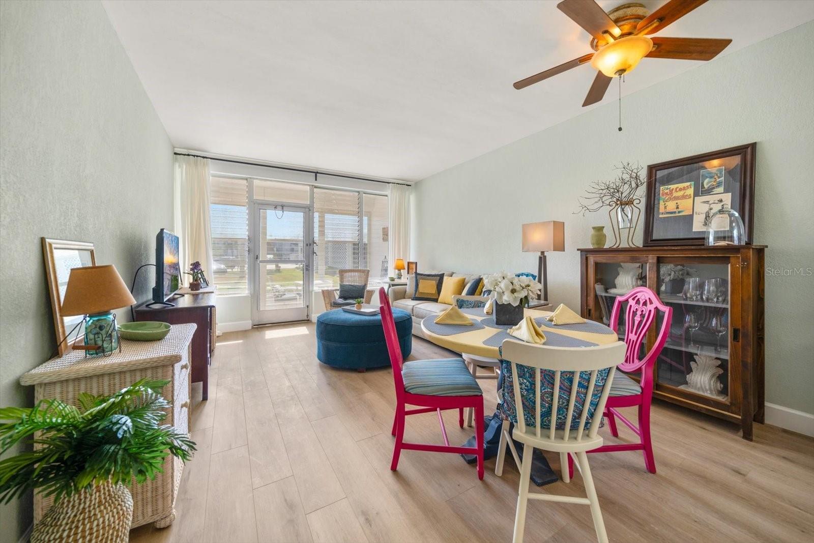 7050 Sunset Unit 6, St Pete Beach, FL 33706