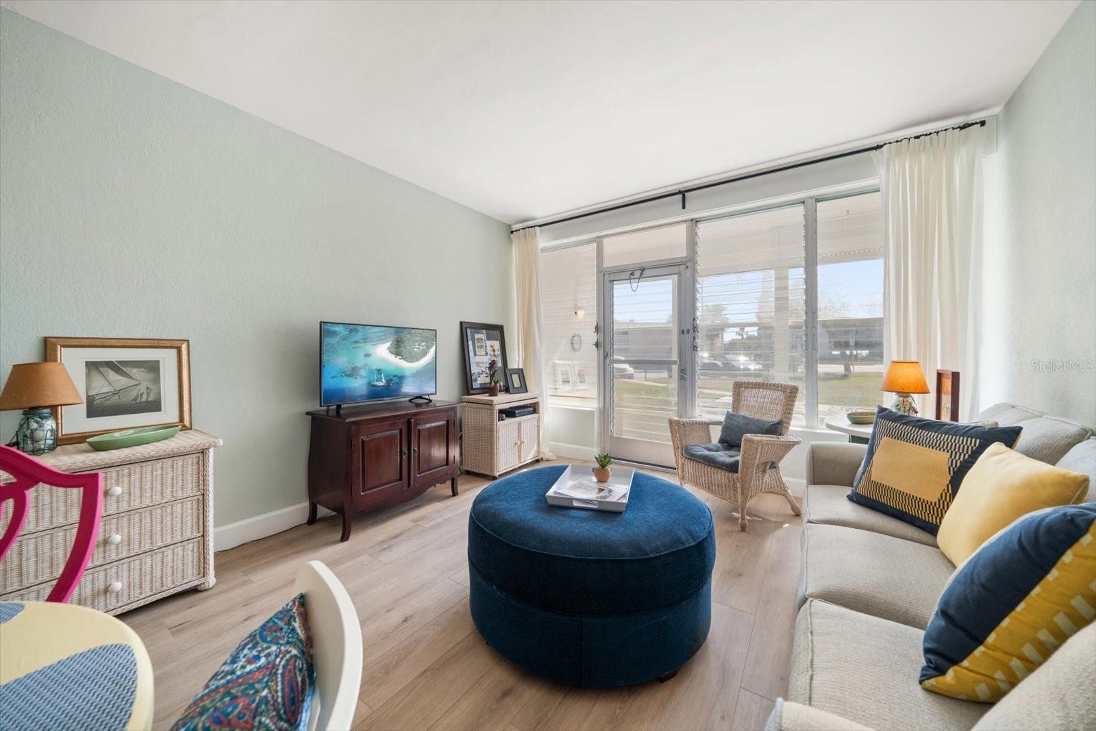 7050 Sunset Unit 6, St Pete Beach, FL 33706