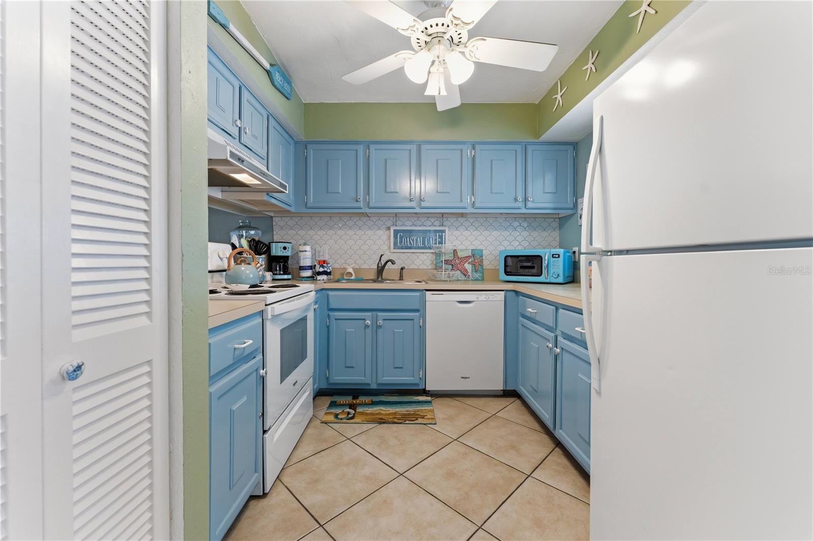 1801 Gulf Unit 238, Bradenton Beach, FL 34217