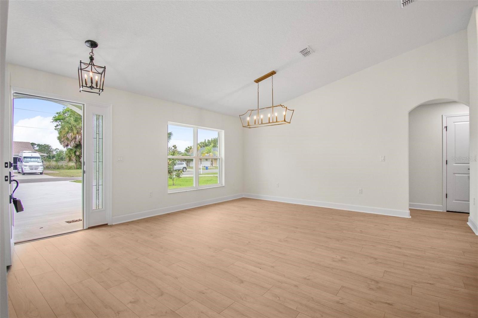 18 Central, Palm Coast, FL 32137