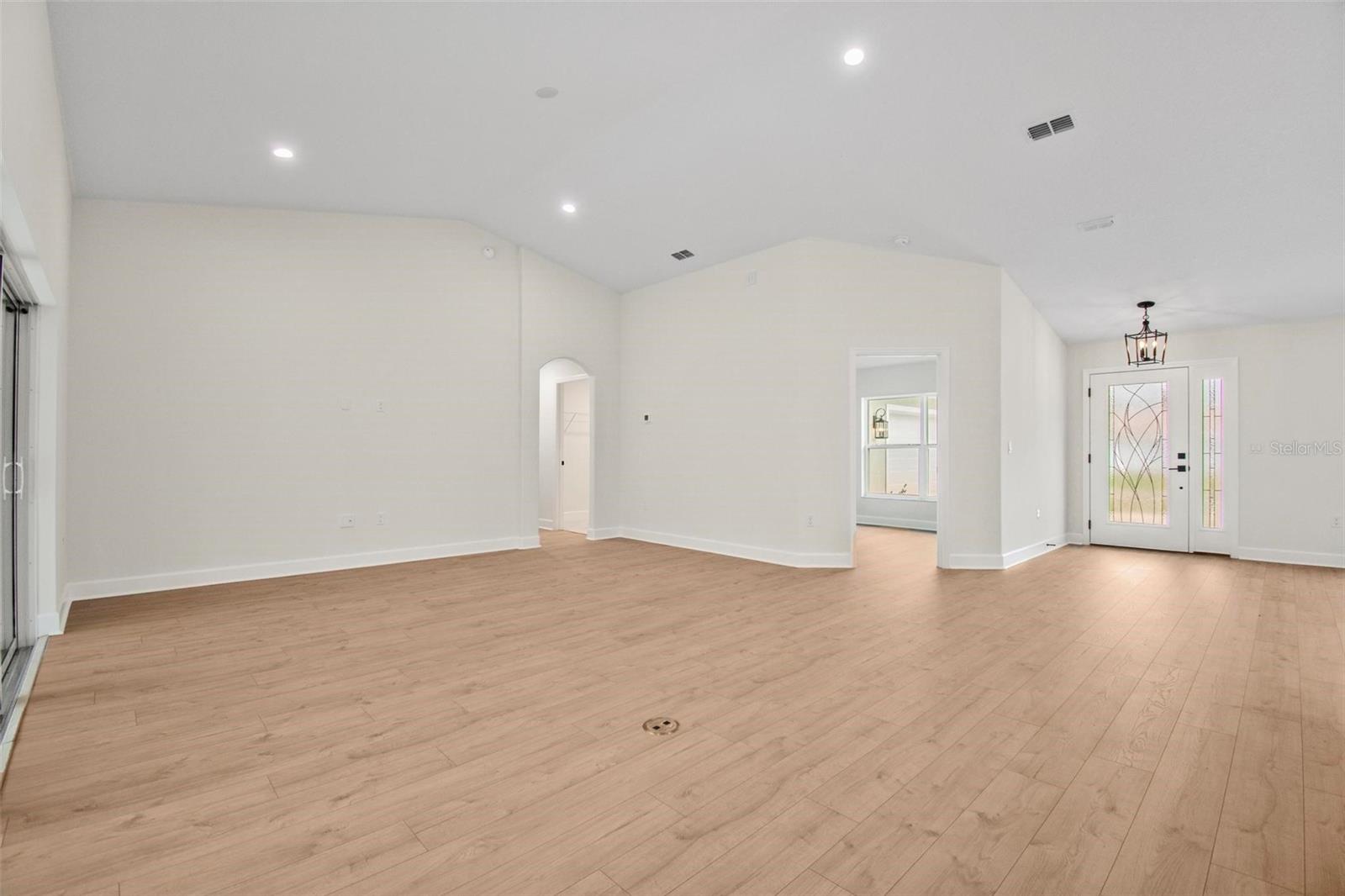 18 Central, Palm Coast, FL 32137