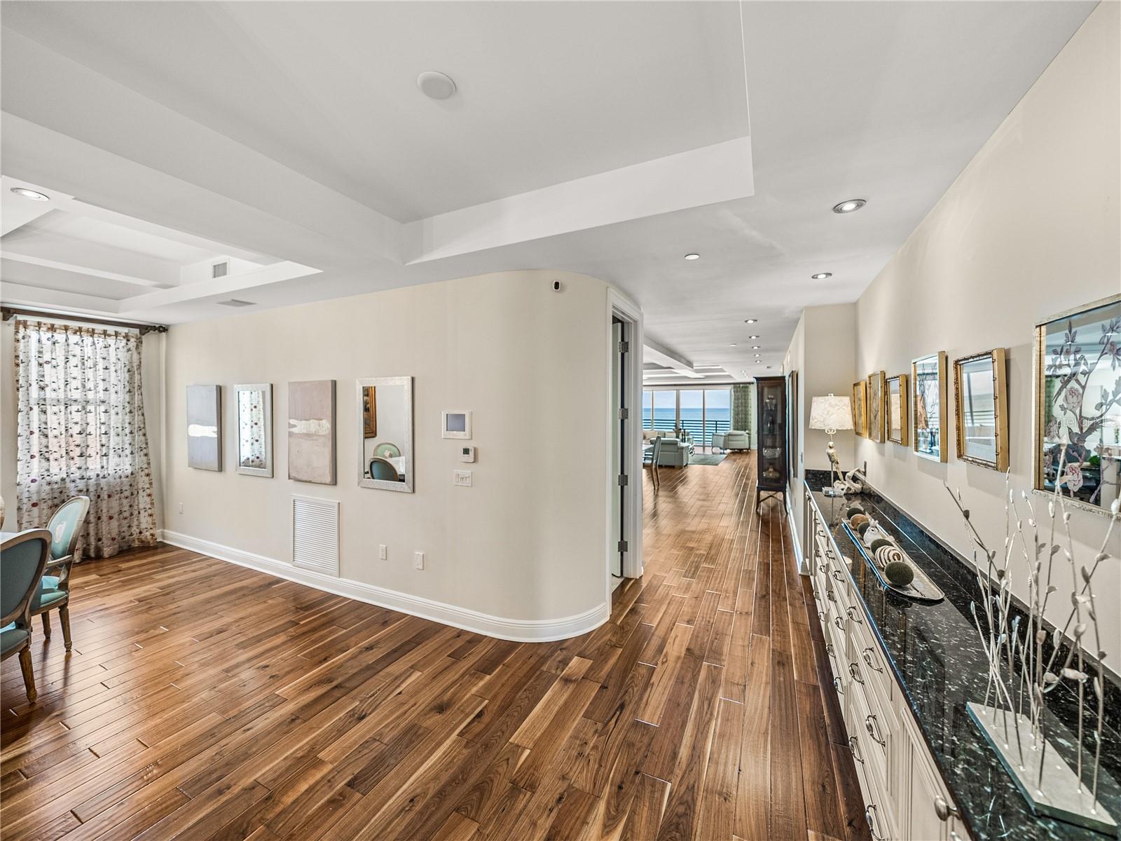 3910 Gulf Unit 400, St Pete Beach, FL 33706
