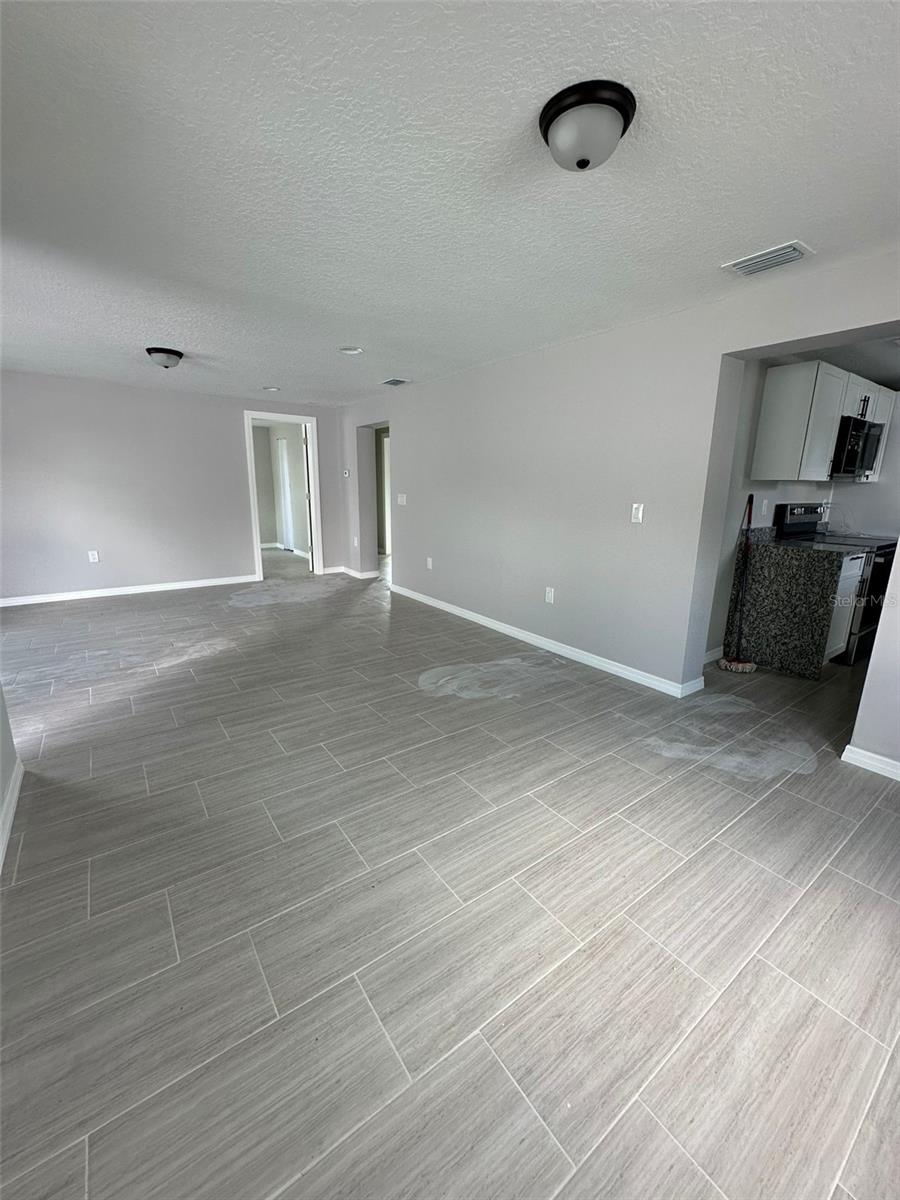 2015 1/2 Laurel, Bartow, FL 33830