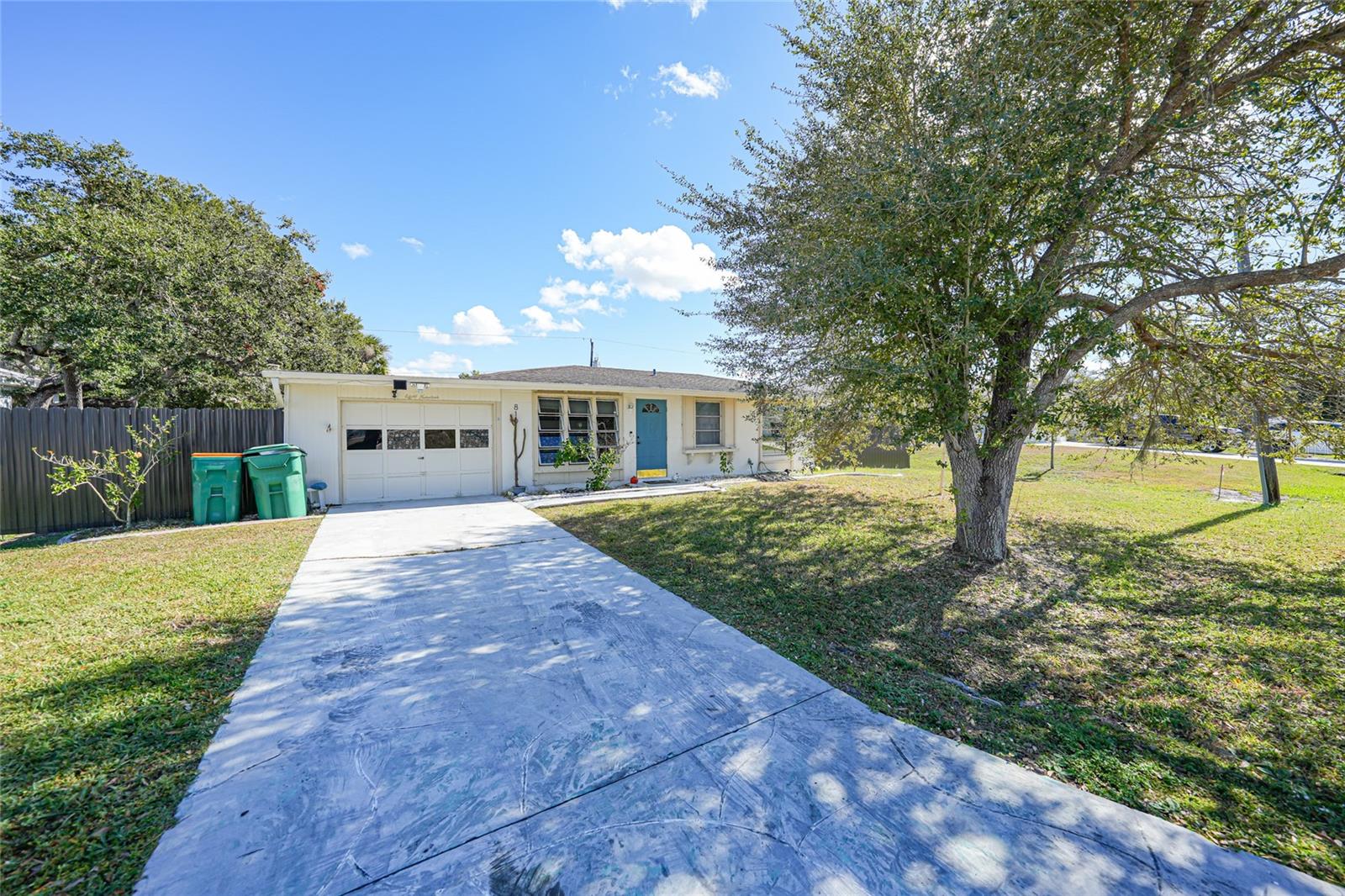 819 Haleybury, Port Charlotte, FL 33948