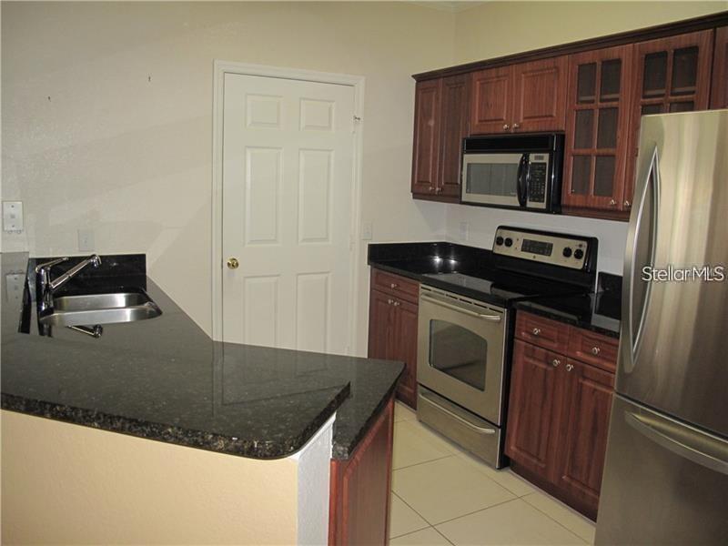 3593 Conroy Unit 421, Orlando, FL 32839