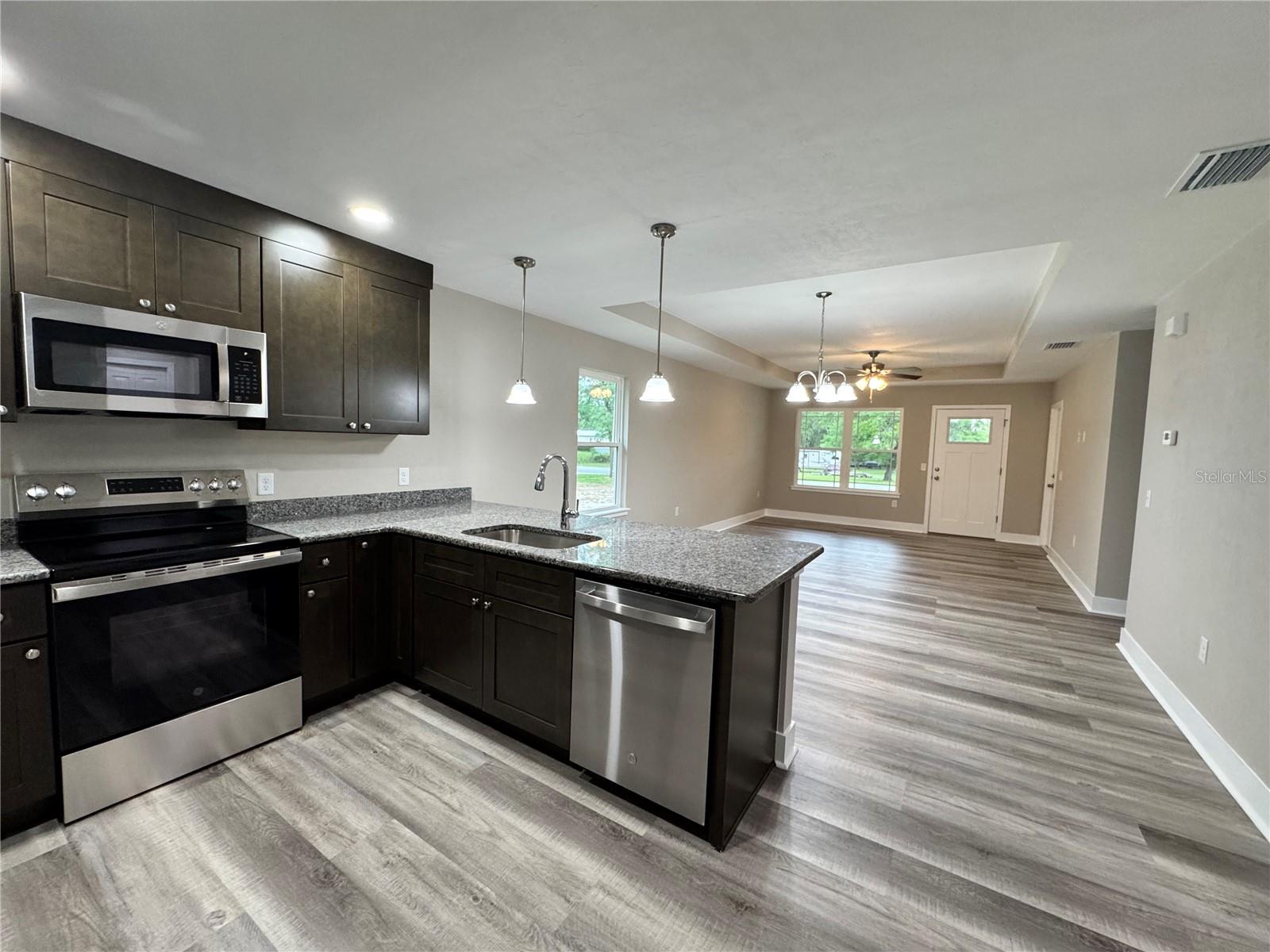 8523 70th, Trenton, FL 32693