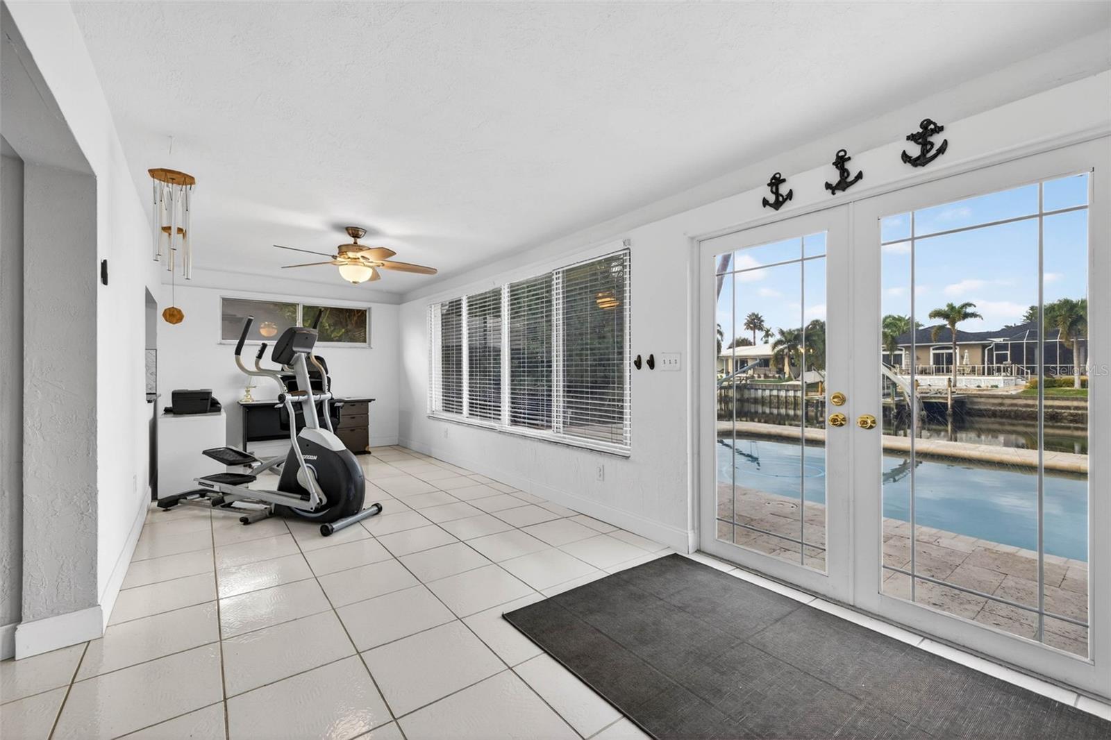 1963 Tanglewood, St Petersburg, FL 33702