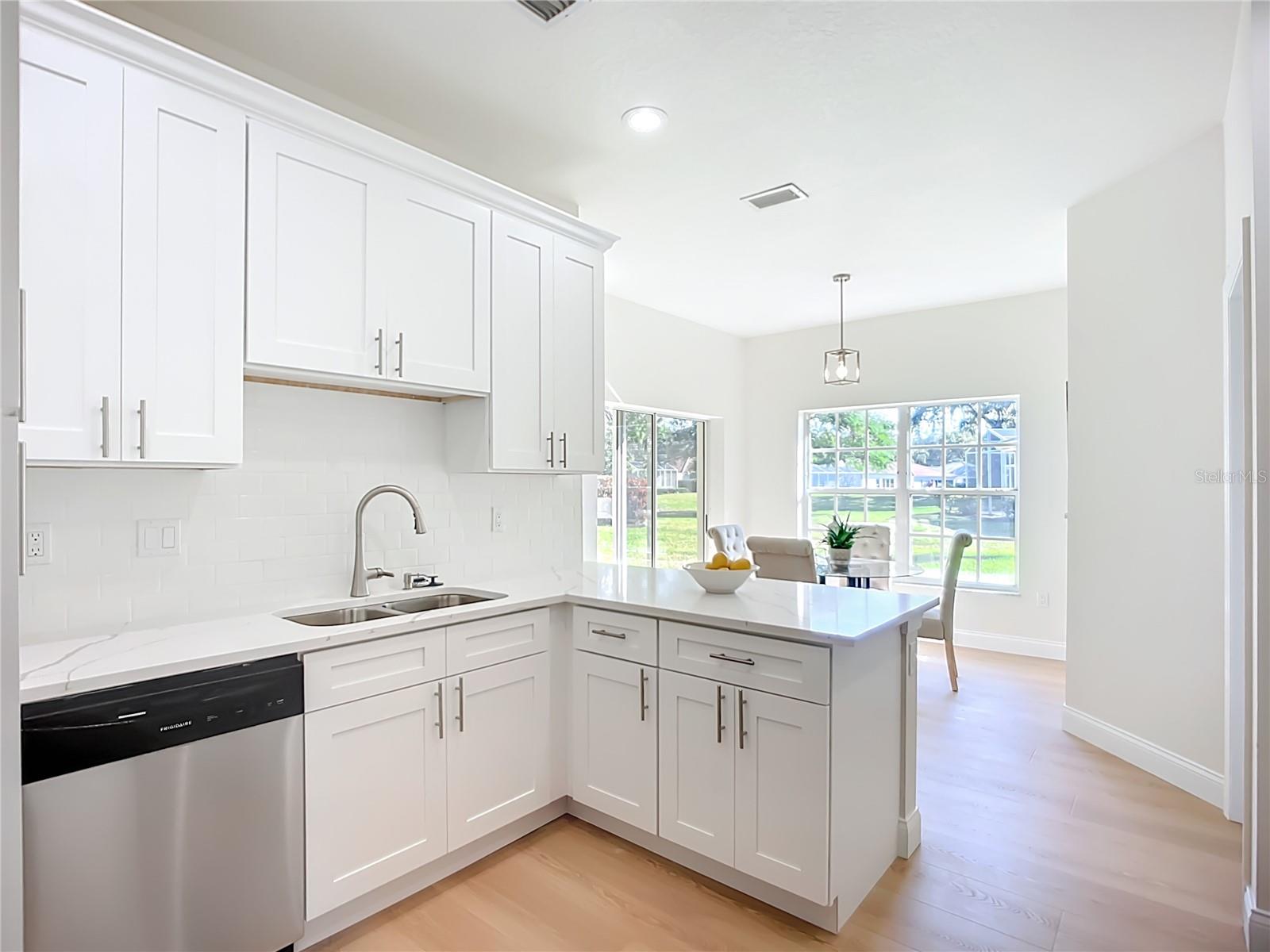 2960 Sandringham, Sarasota, FL 34235