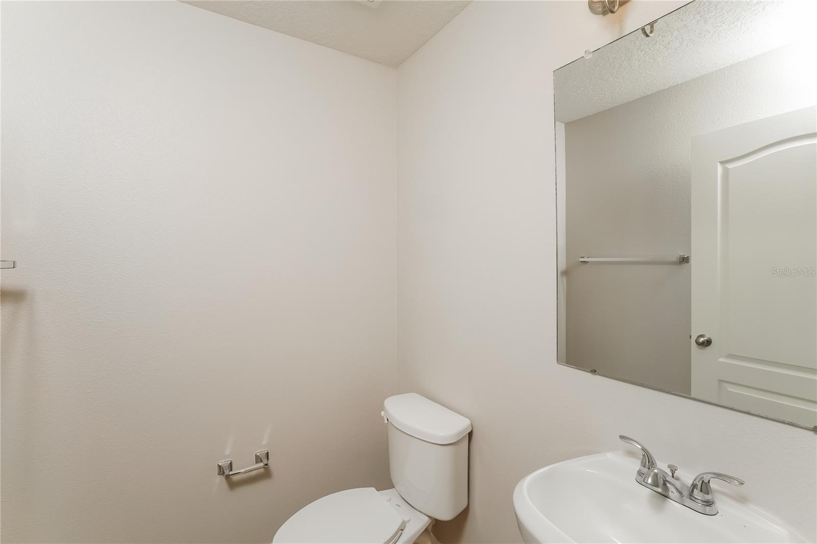 13307 Waterford Castle, Dade City, FL 33525