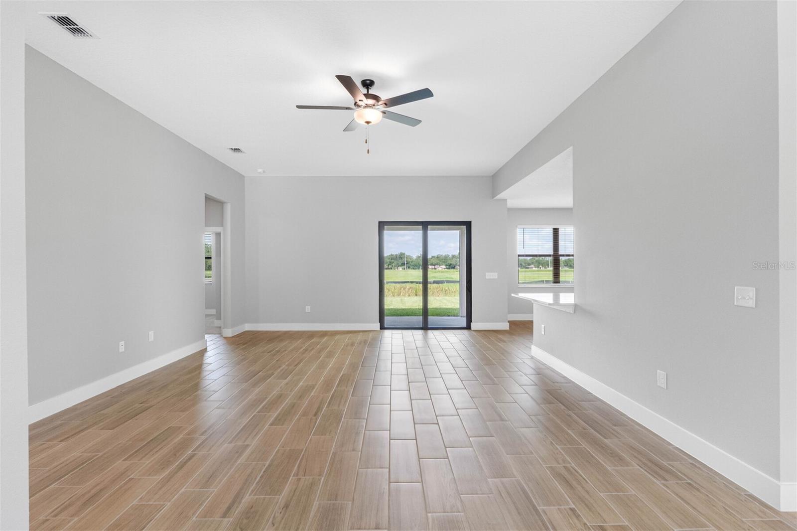 13501 Walden Sheffield, Dover, FL 33527