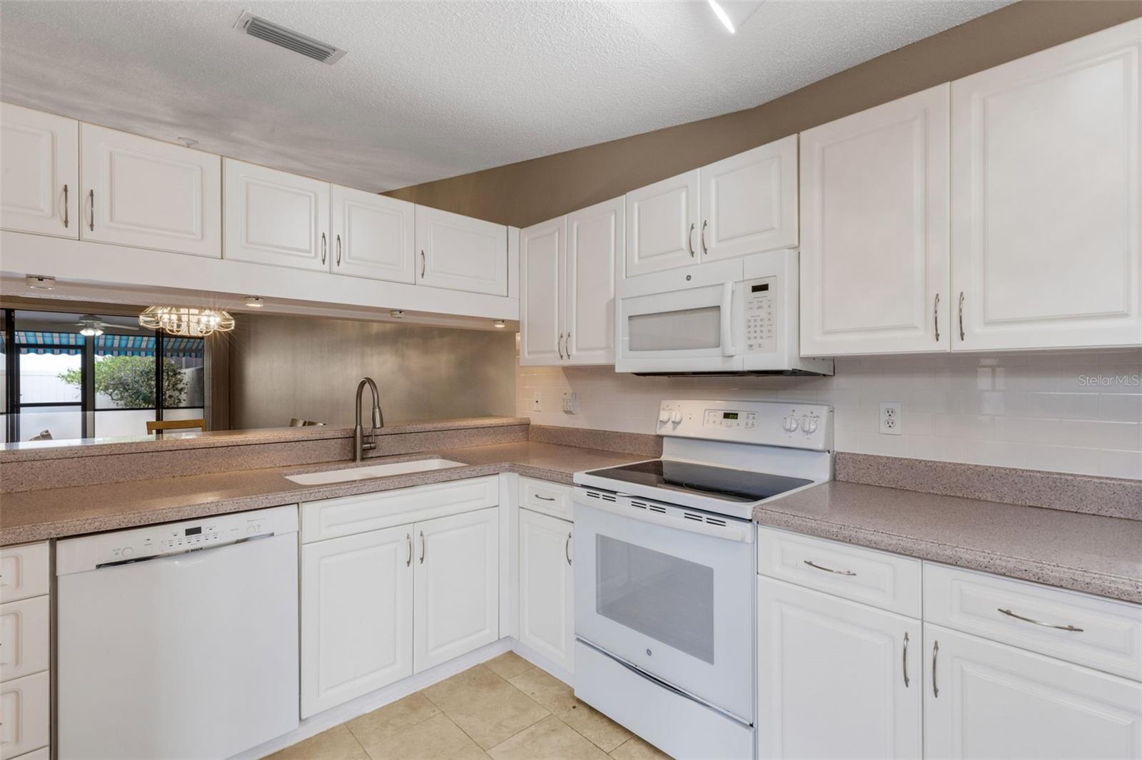 3441 Beekman Unit 40, Sarasota, FL 34235
