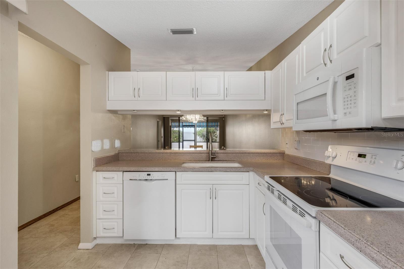 3441 Beekman Unit 40, Sarasota, FL 34235
