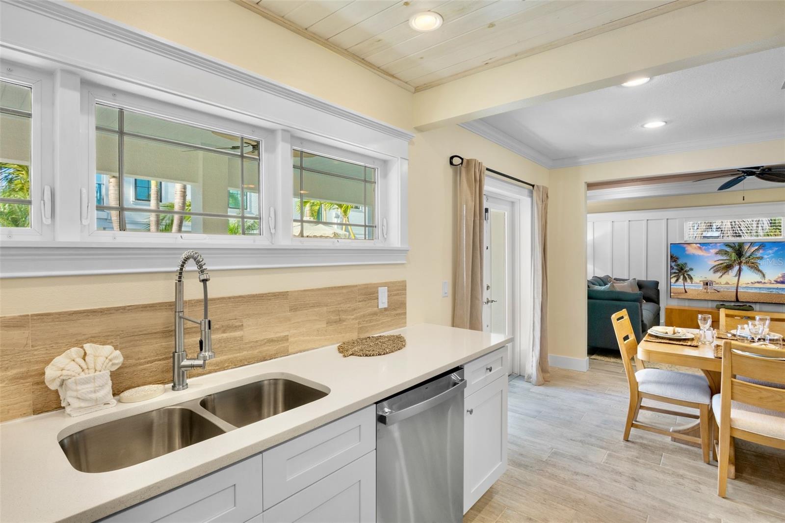 709 Fern, Anna Maria, FL 34216