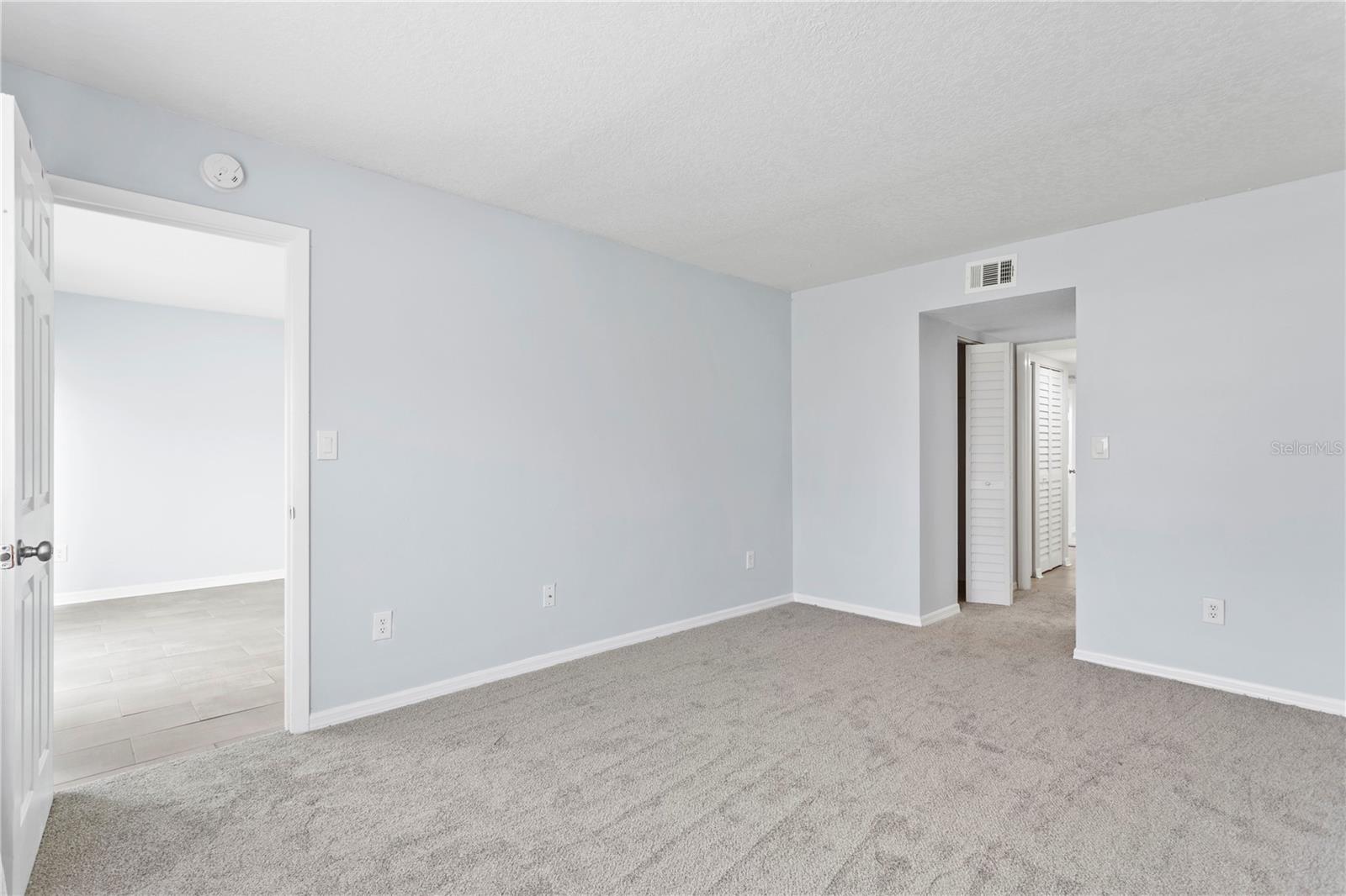 4920 Locust Unit 115, St Petersburg, FL 33703