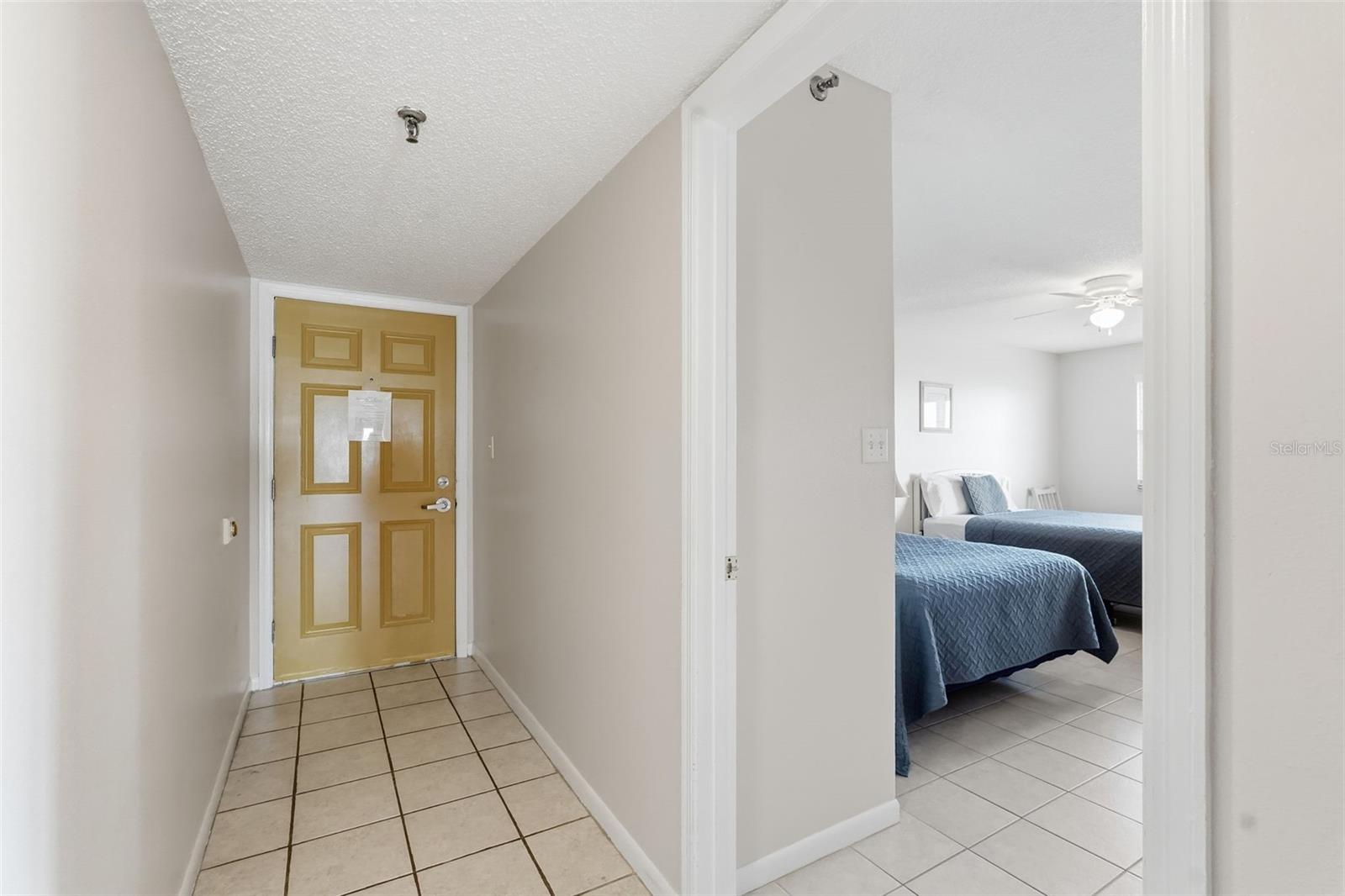 17450 Gulf Unit 104, Redington Shores, FL 33708