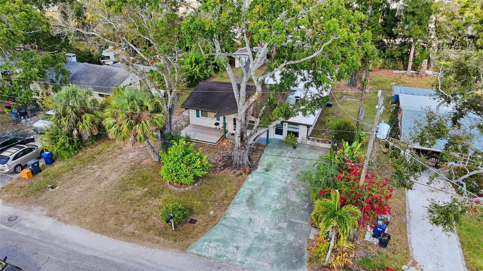 1619 Suponic, Sarasota, FL 34243