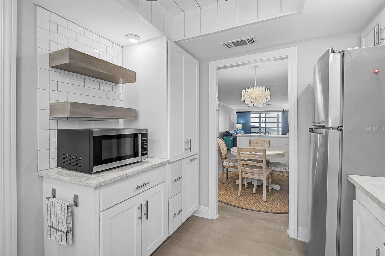 3585 Lake Bayshore Unit J-301, Bradenton, FL 34205