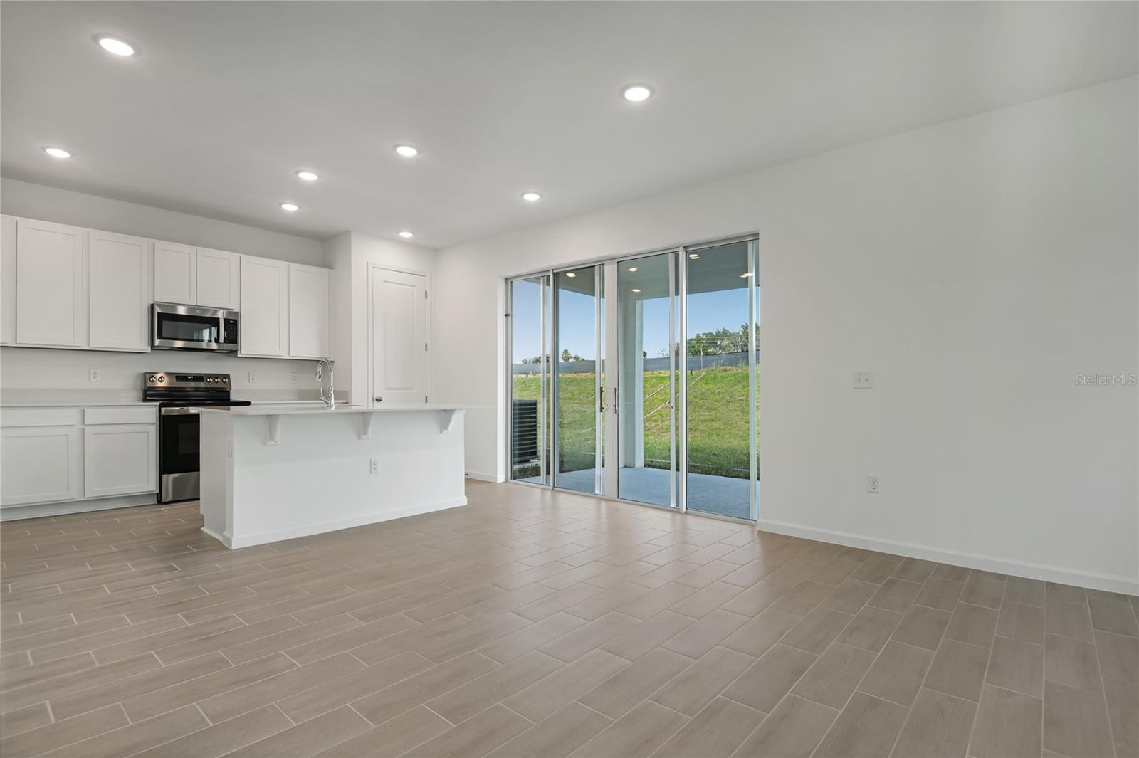 1257 Daisy Hill, Dundee, FL 33838