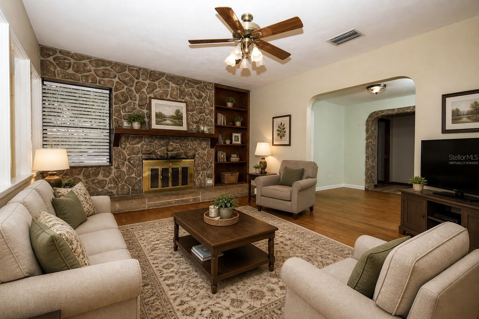 921 Eldridge, Orlando, FL 32803