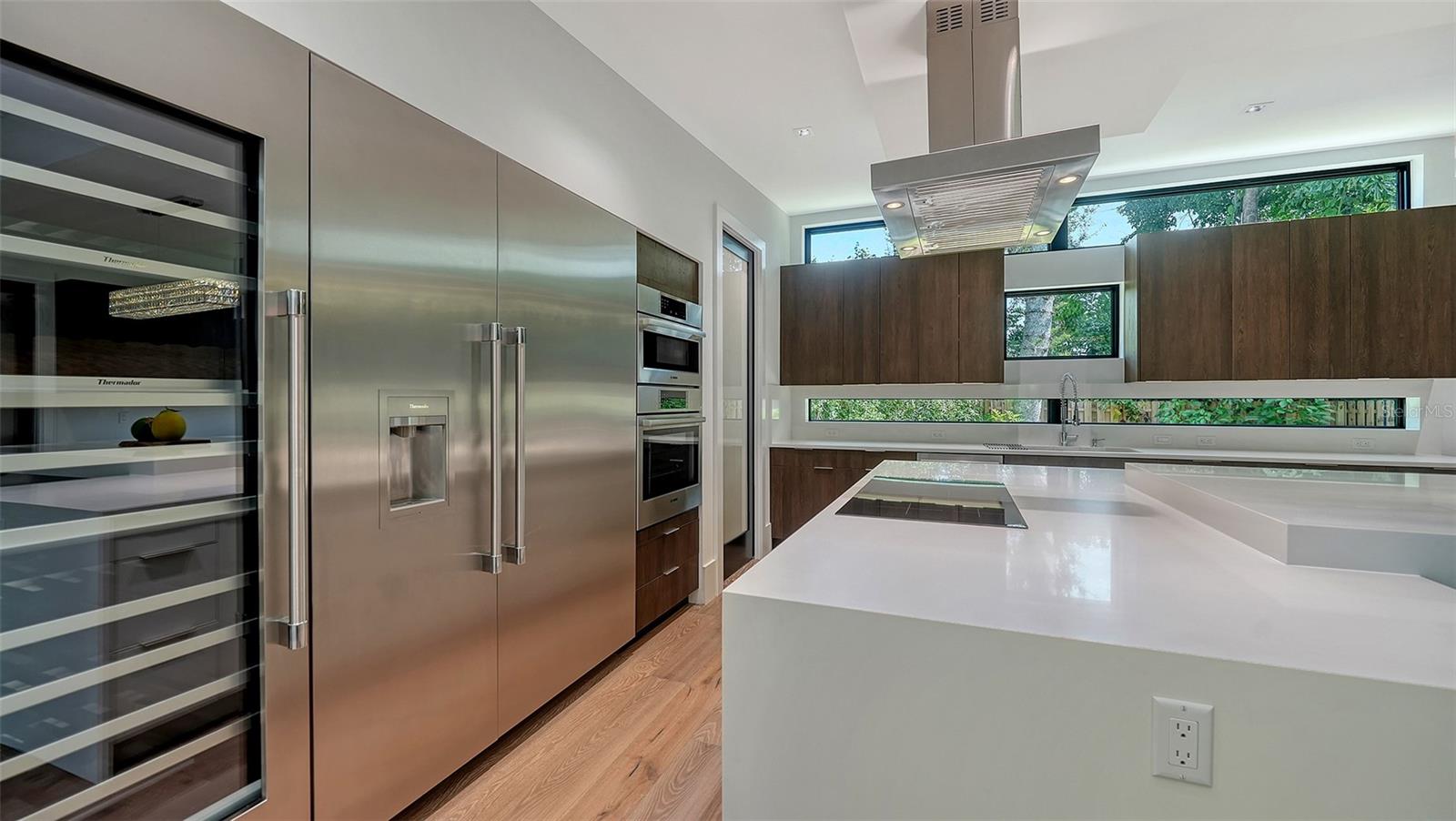 1429 Lake Shore, Sarasota, FL 34231