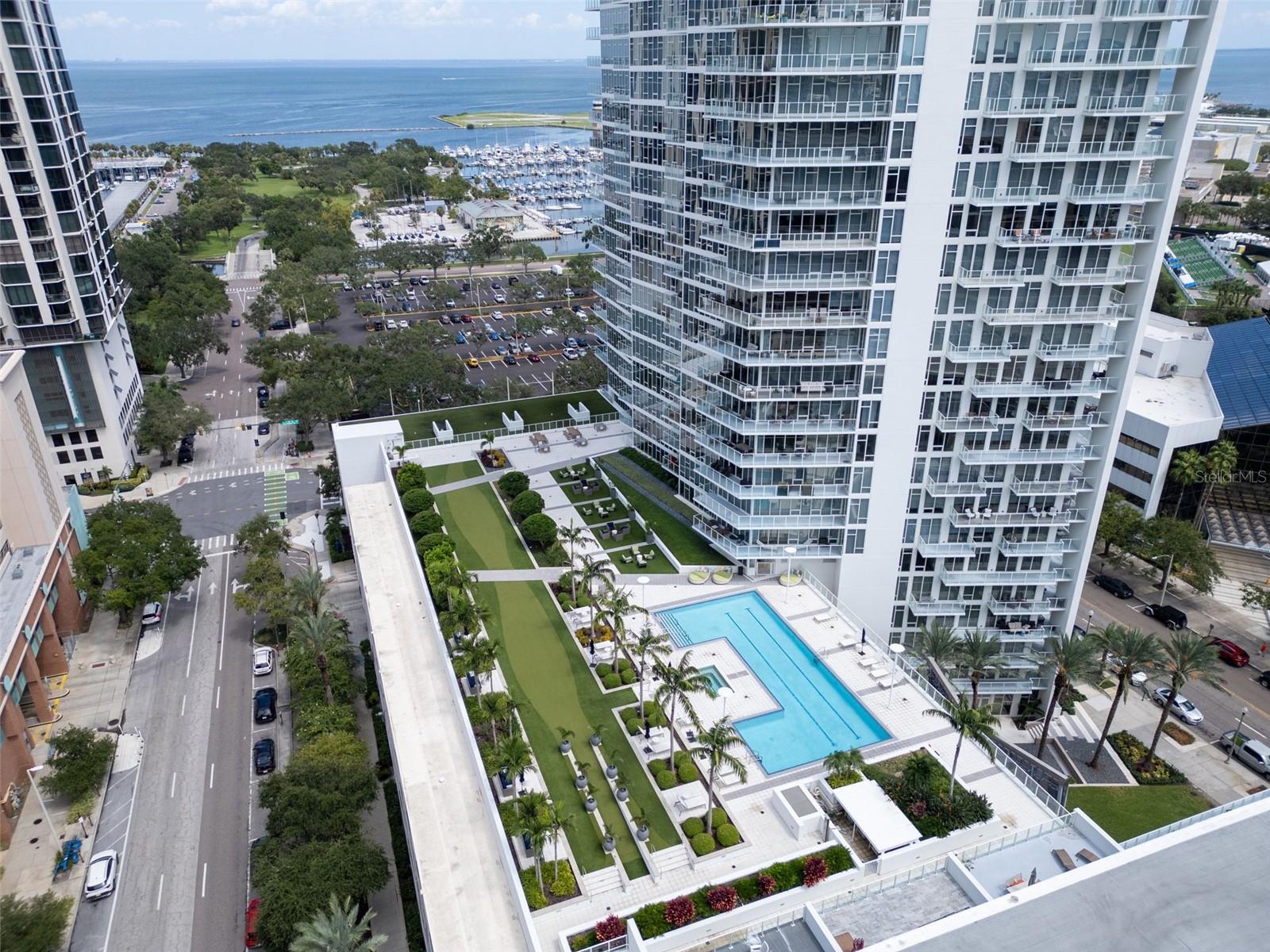 175 1st Unit 905, St Petersburg, FL 33701