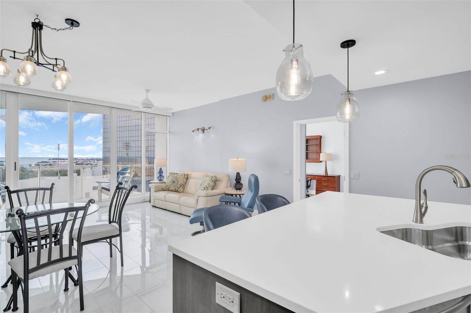 175 1st Unit 905, St Petersburg, FL 33701