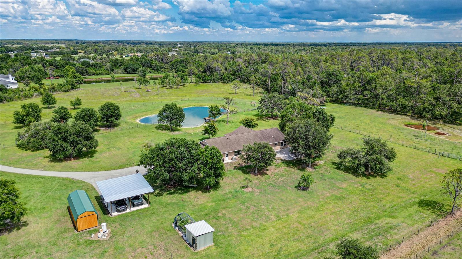 560 Oakford, Sarasota, FL 34240