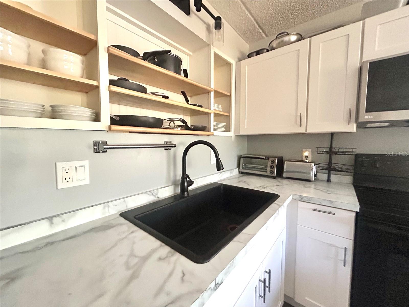 2275 62nd Unit 101, St Petersburg, FL 33702
