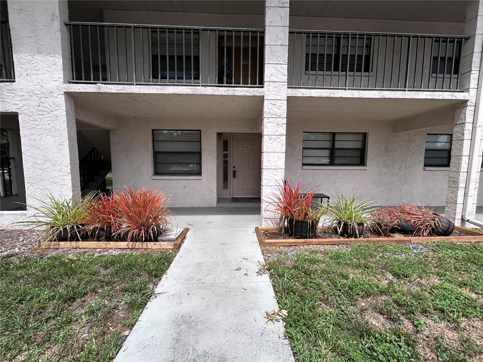 2275 62nd Unit 101, St Petersburg, FL 33702