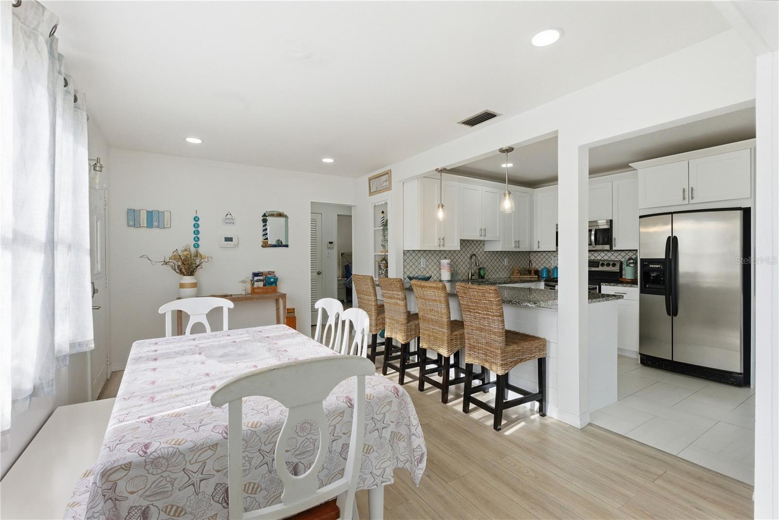 1249 Essex, St Petersburg, FL 33710