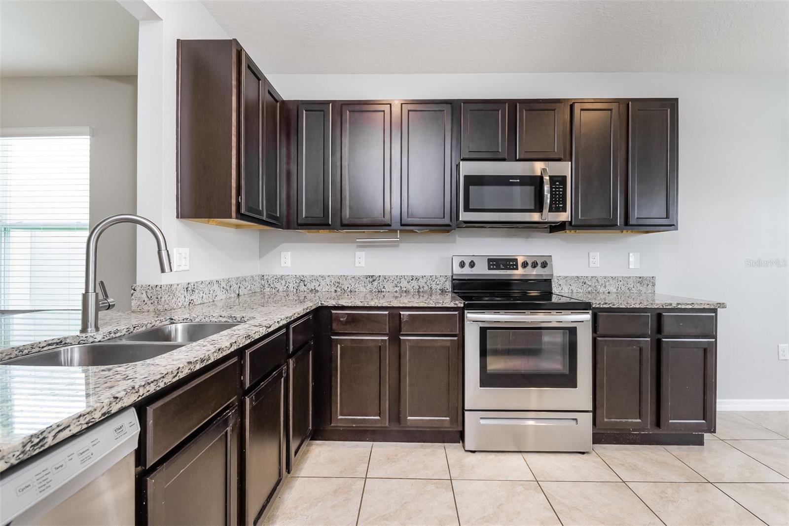 571 Autumn Stream, Auburndale, FL 33823