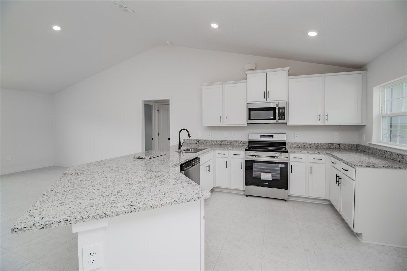 1218 Hickory Nut, Lake Wales, FL 33898