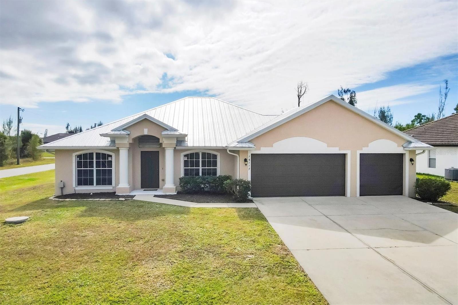 15117 Lyneburg, Port Charlotte, FL 33981