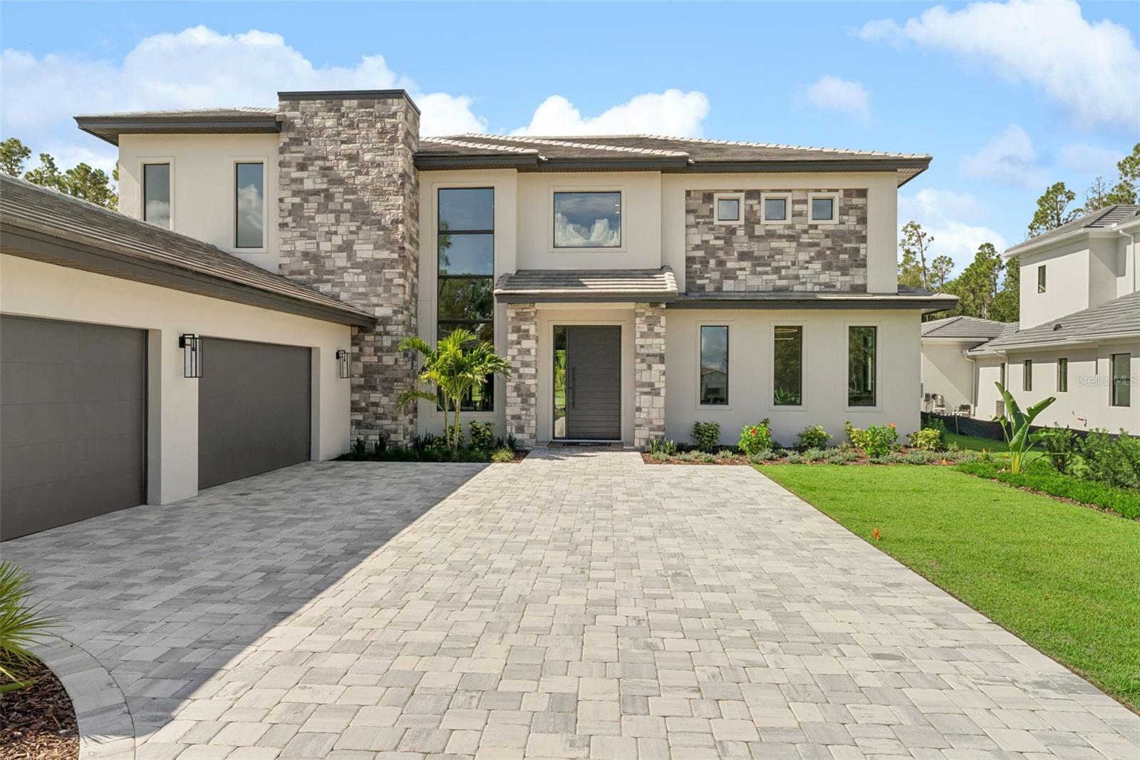 15544 Pendio, Bella Collina, FL 34756