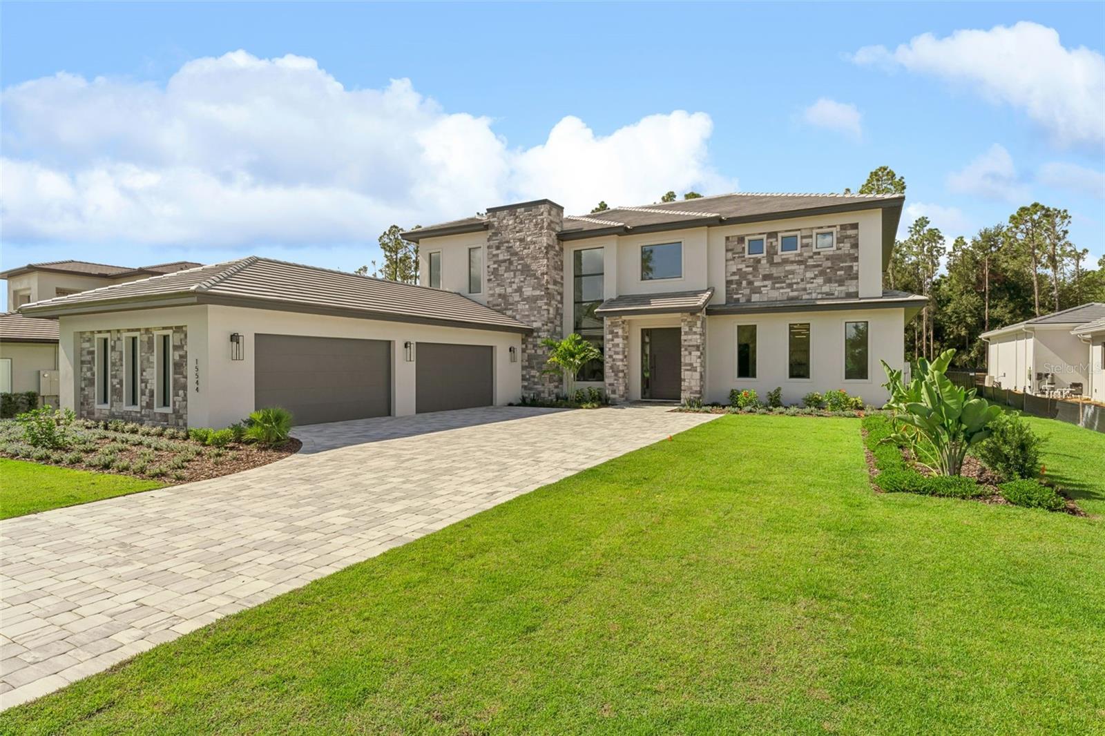 15544 Pendio, Bella Collina, FL 34756