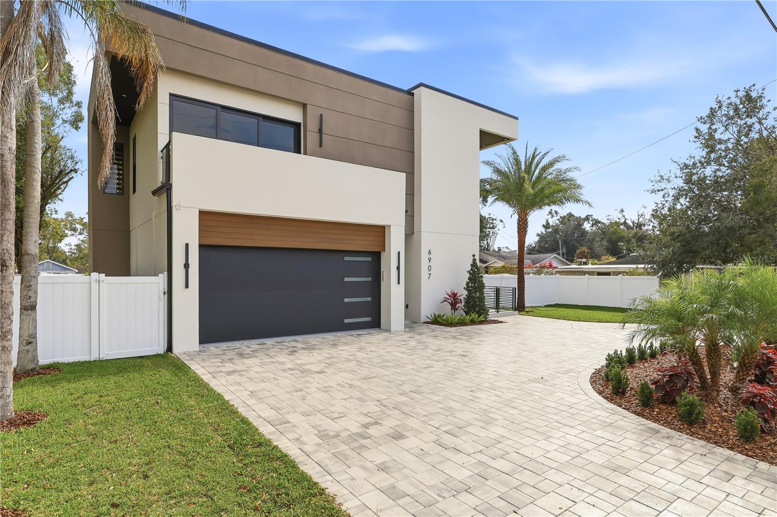 6907 Boulevard, Tampa, FL 33604