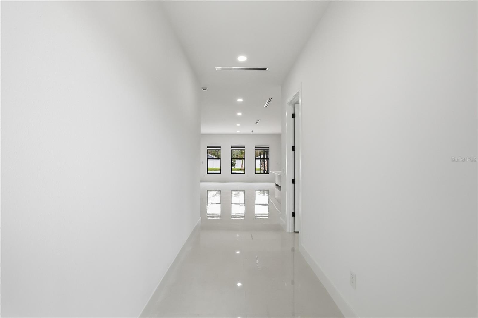 6907 Boulevard, Tampa, FL 33604