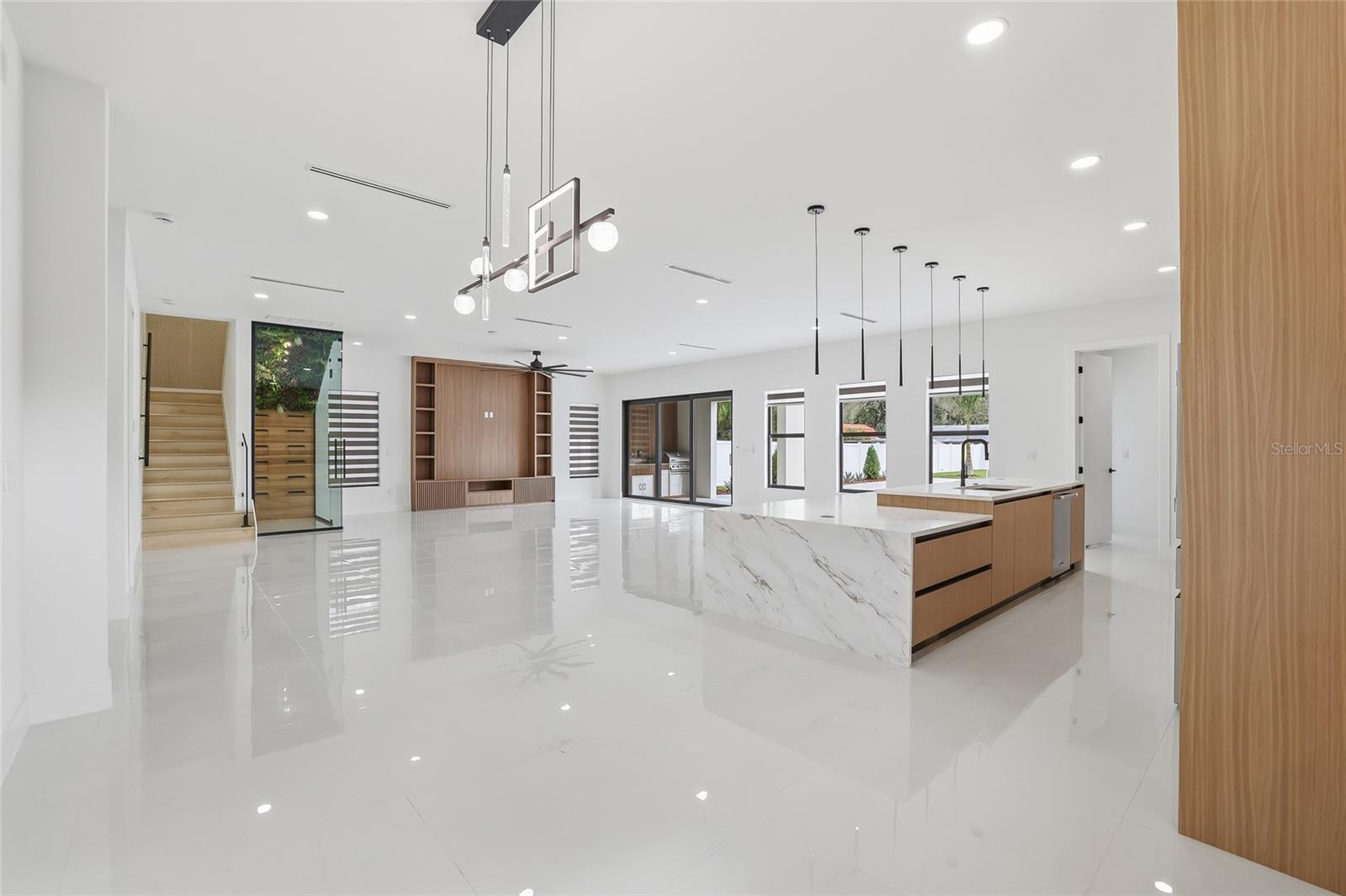 6907 Boulevard, Tampa, FL 33604