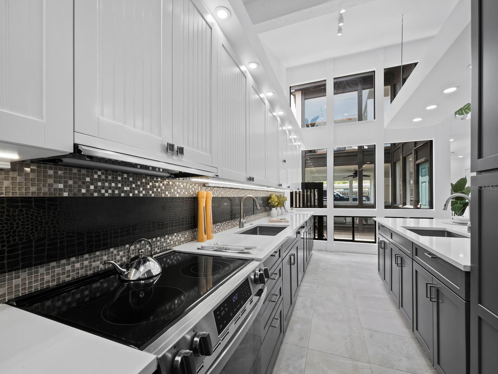 800 Blvd of the Presidents Unit 19, Sarasota, FL 34236