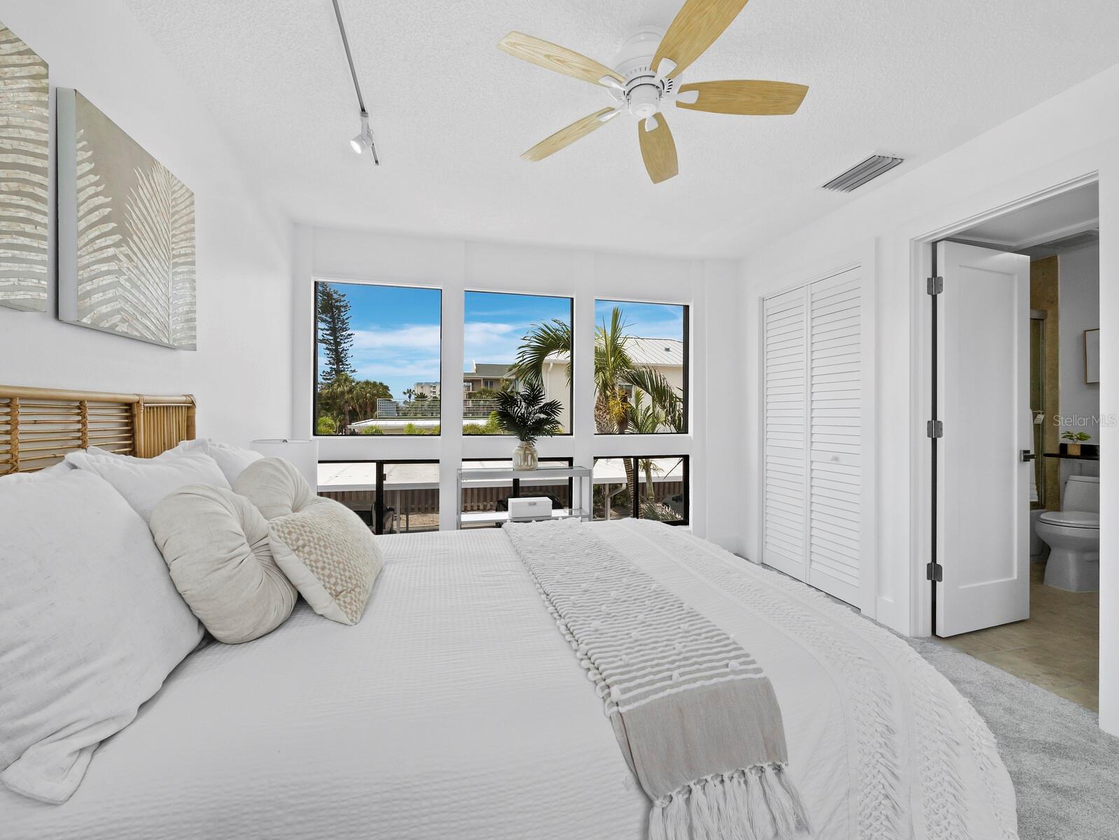 800 Blvd of the Presidents Unit 19, Sarasota, FL 34236