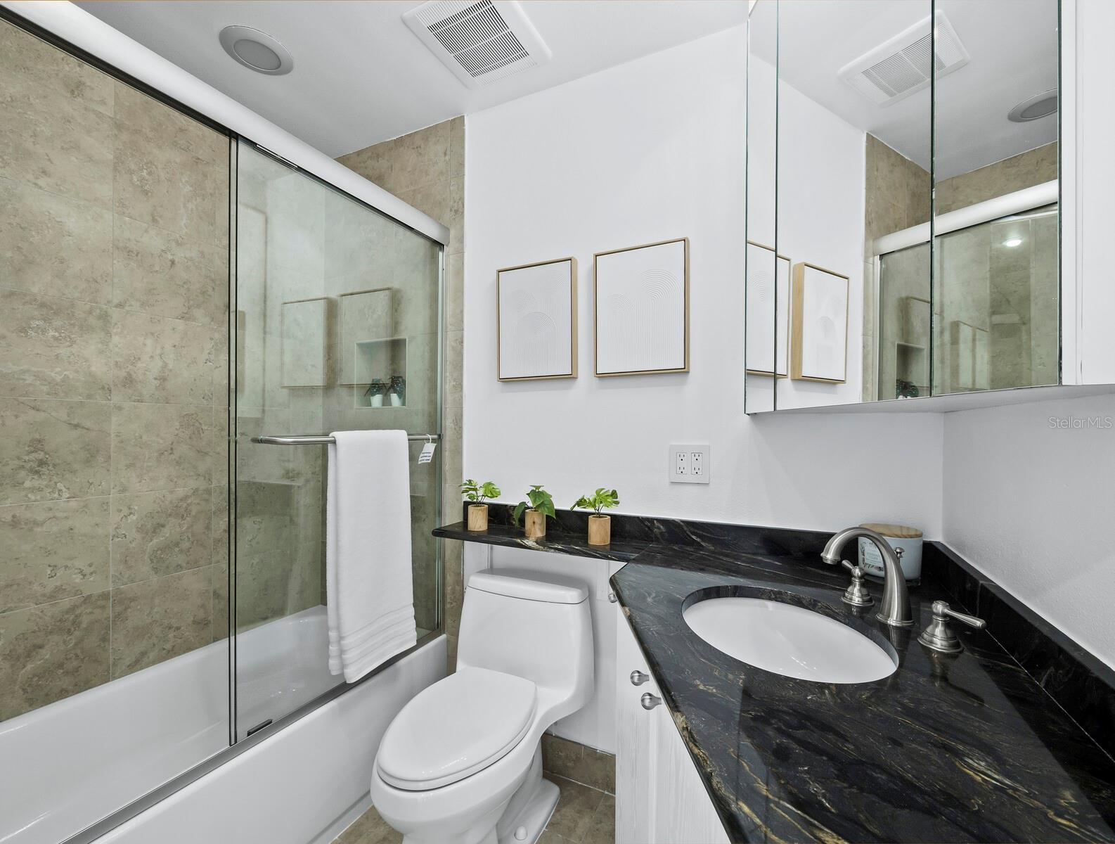 800 Blvd of the Presidents Unit 19, Sarasota, FL 34236