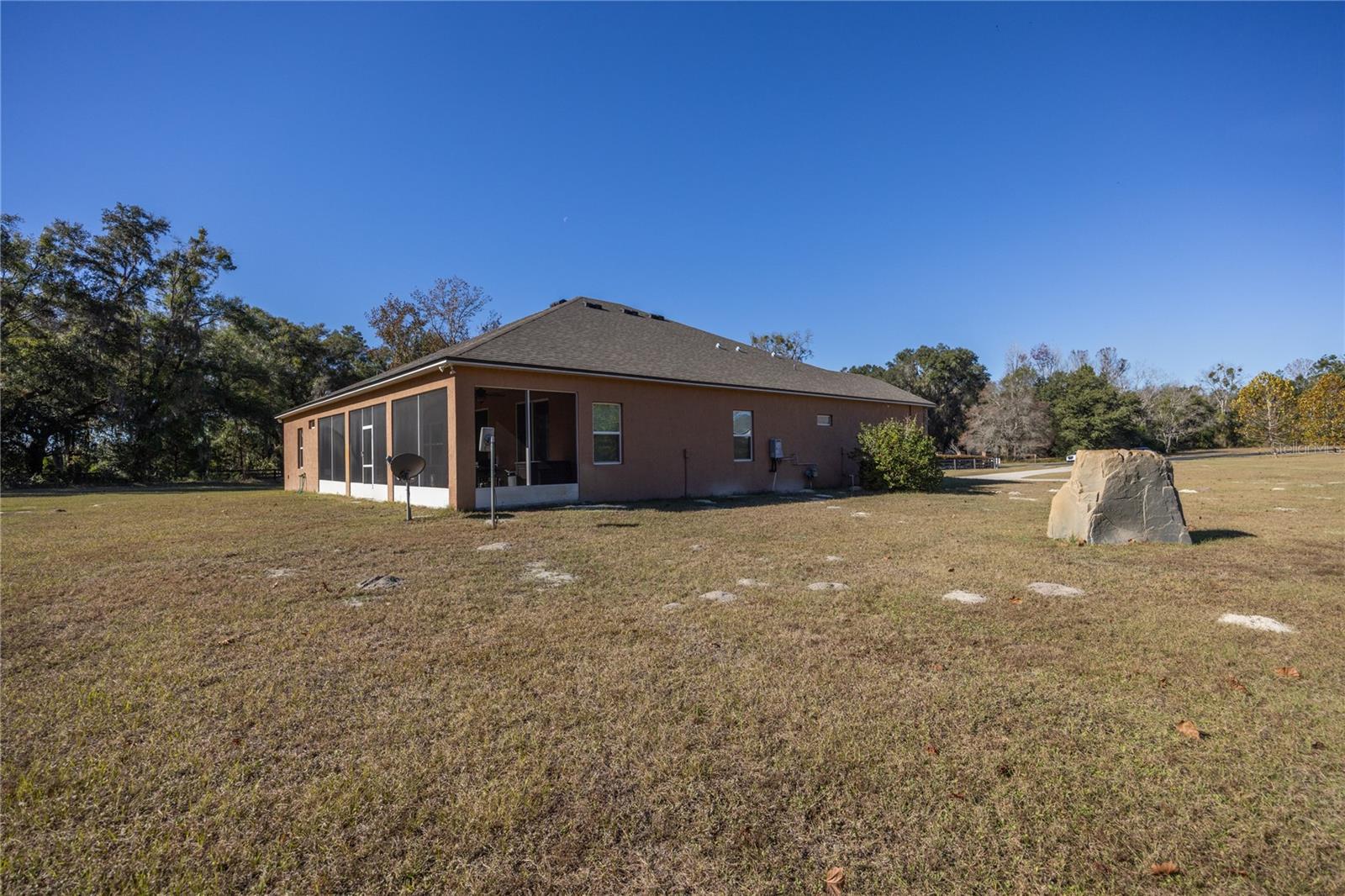 6075 215th, Newberry, FL 32669