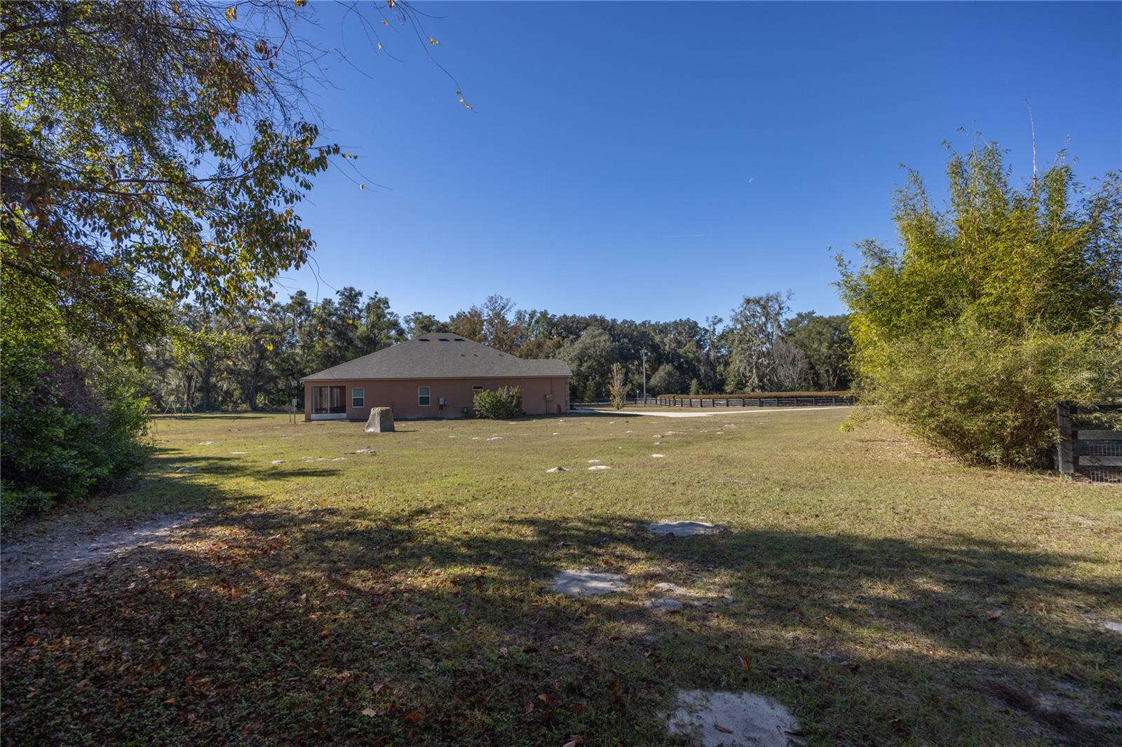 6075 215th, Newberry, FL 32669