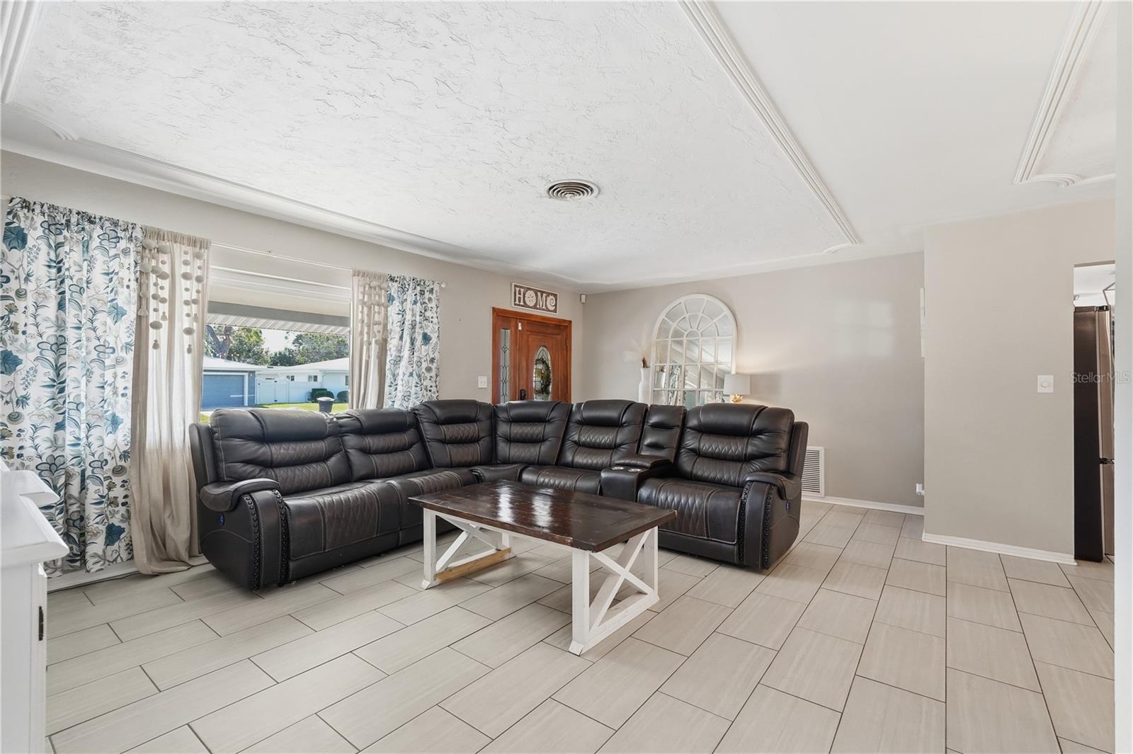 2701 64th, St Petersburg, FL 33712