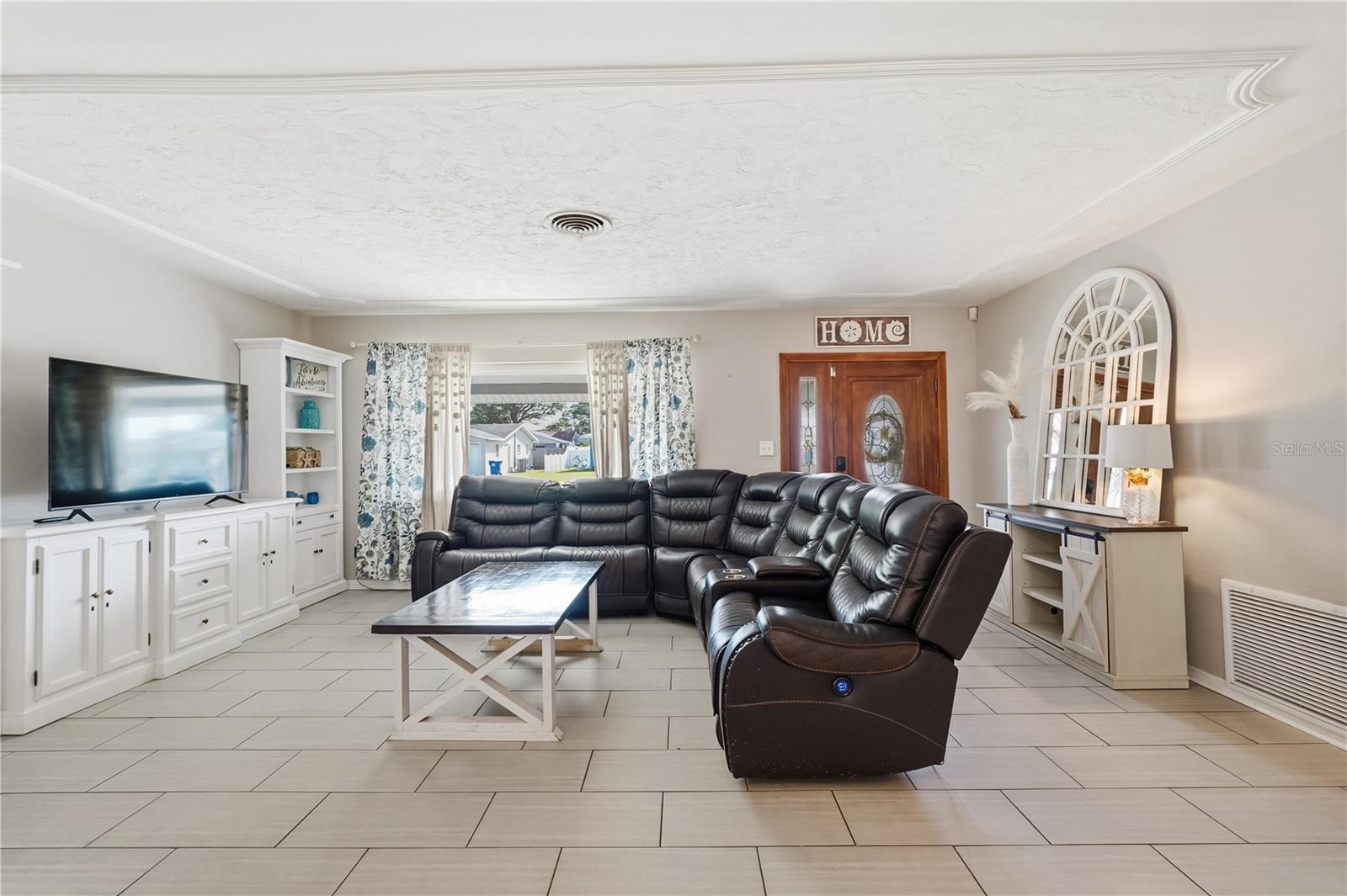 2701 64th, St Petersburg, FL 33712