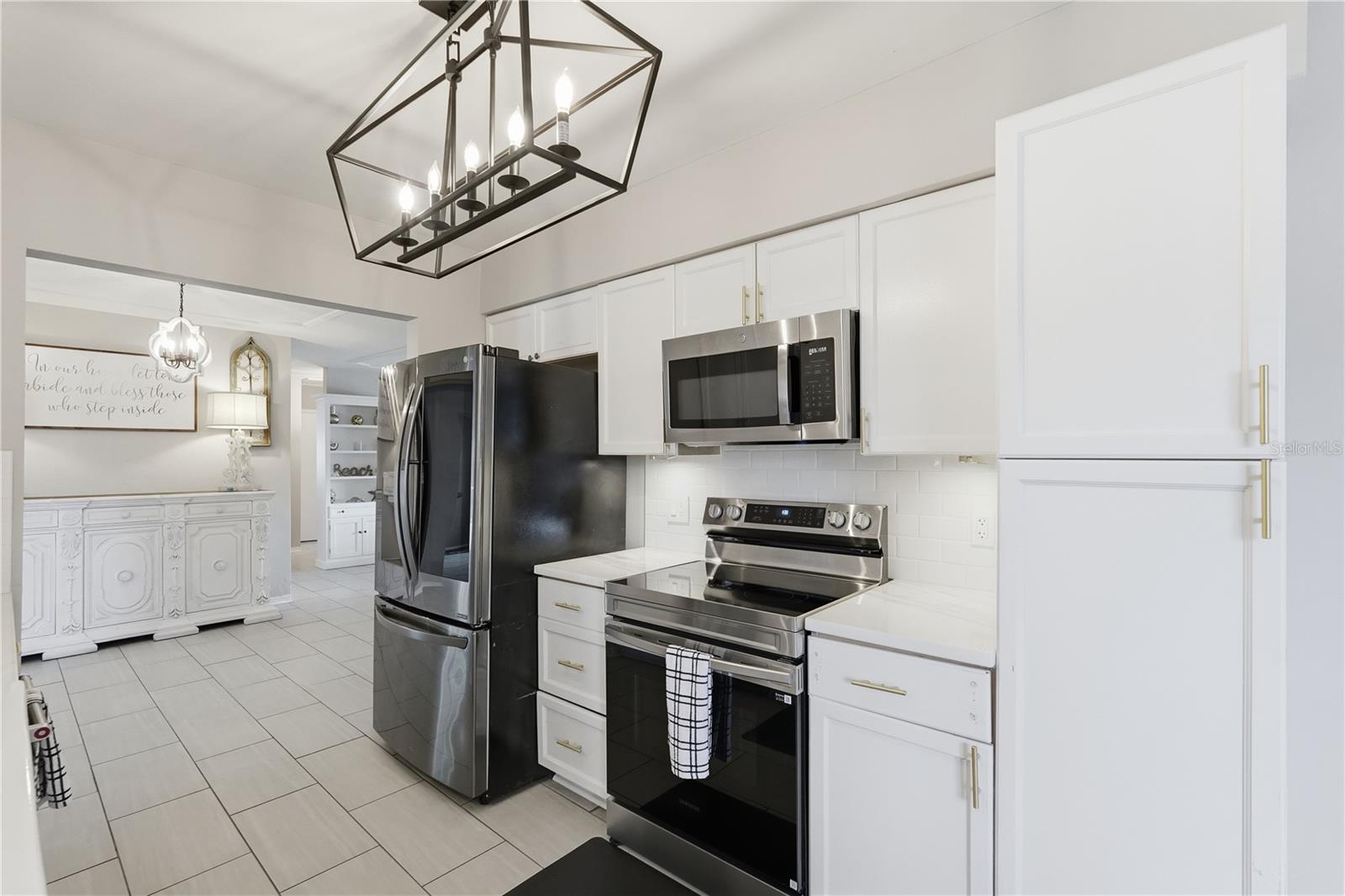 2701 64th, St Petersburg, FL 33712