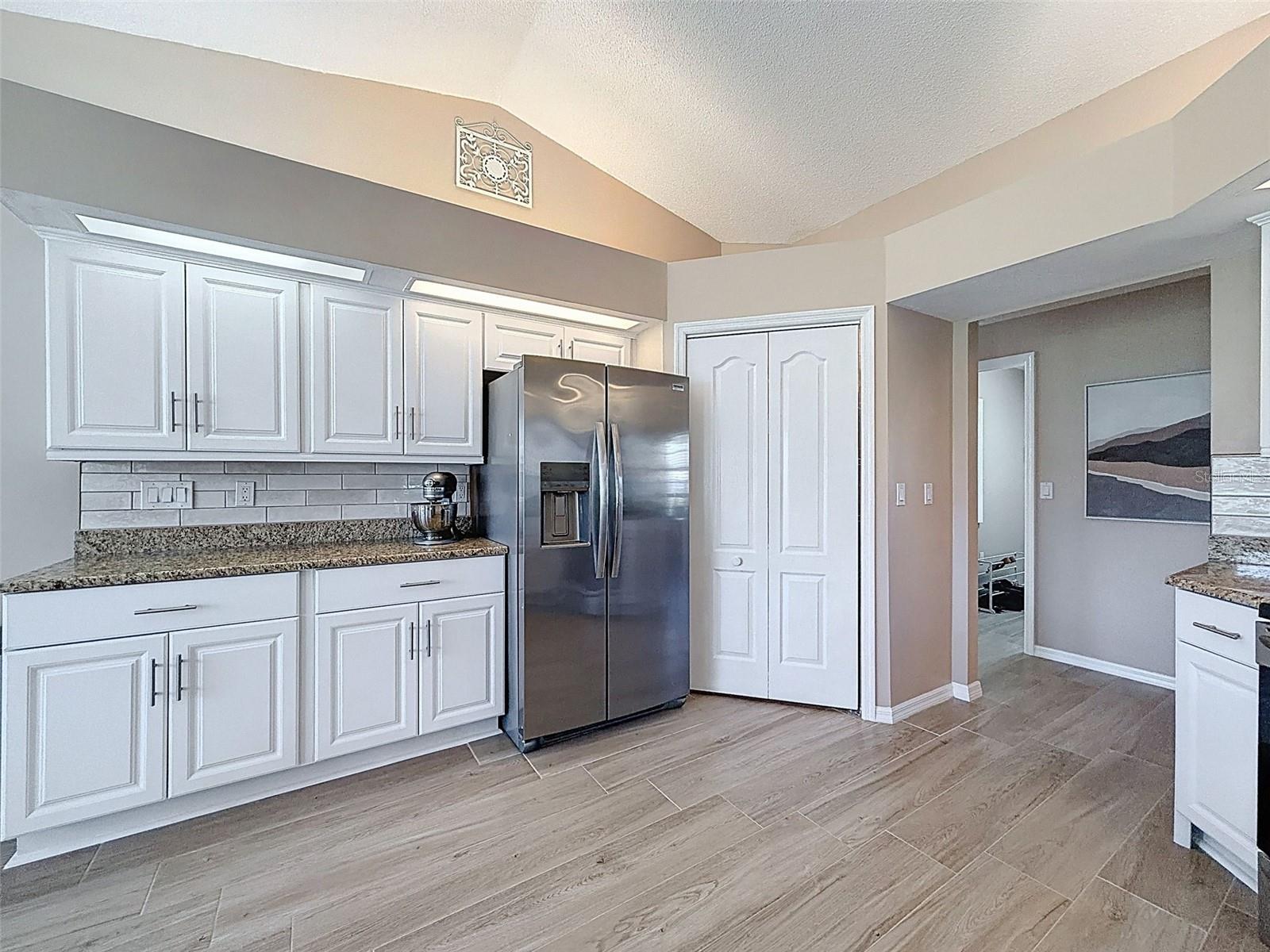 9428 Apple Dumpling, Weeki Wachee, FL 34613