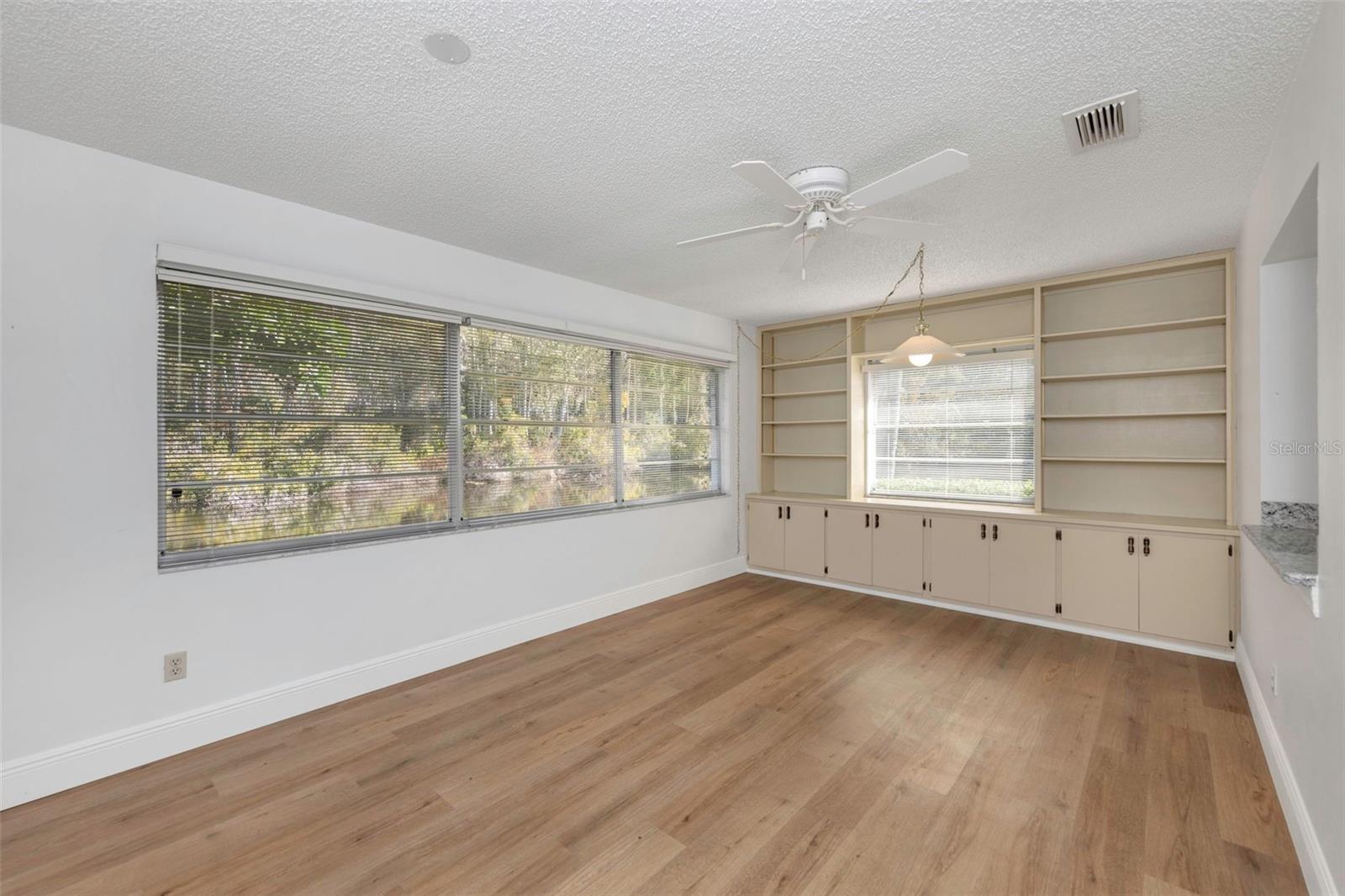 2024 Heathfield Unit 155, Sun City Center, FL 33573