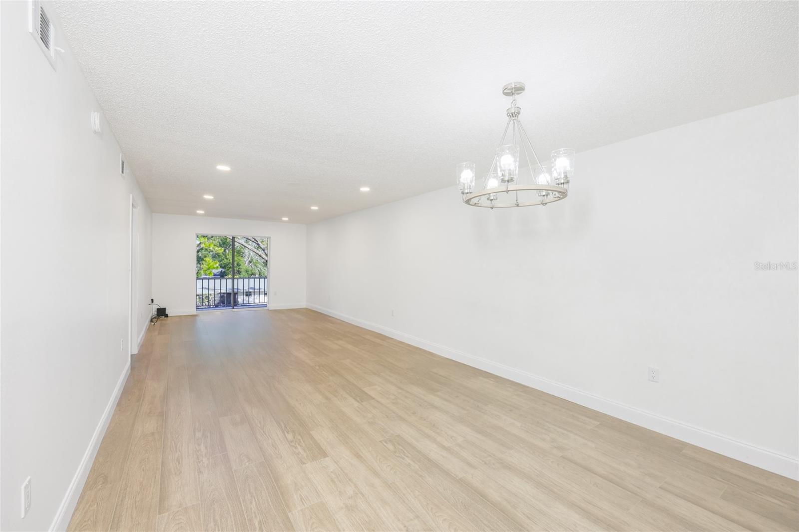 3656 Lake Bayshore Dr, Bldg K Unit 319, Bradenton, FL 34205