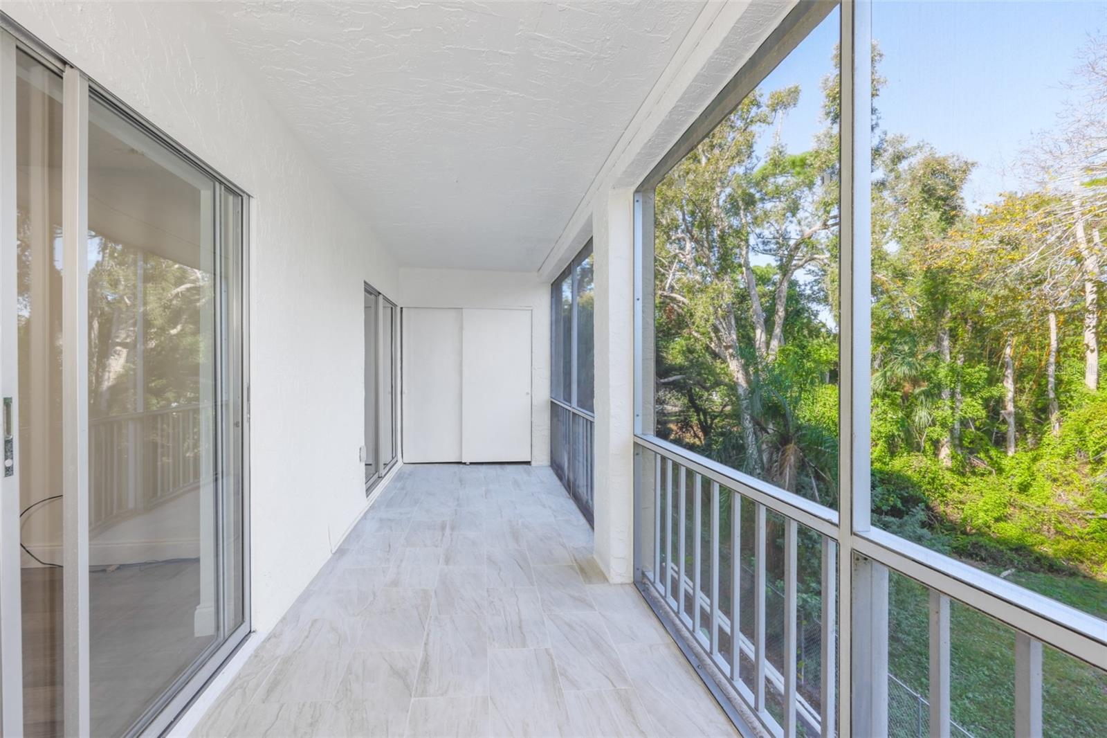 3656 Lake Bayshore Dr, Bldg K Unit 319, Bradenton, FL 34205